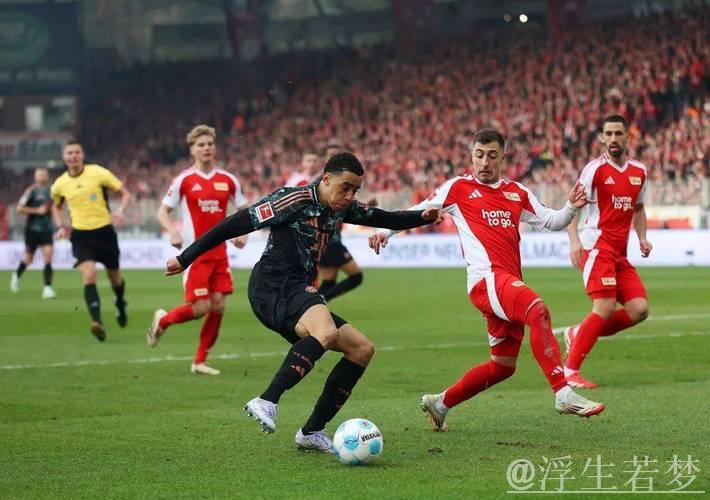 萨内左脚爆射破门 助拜仁完成反超